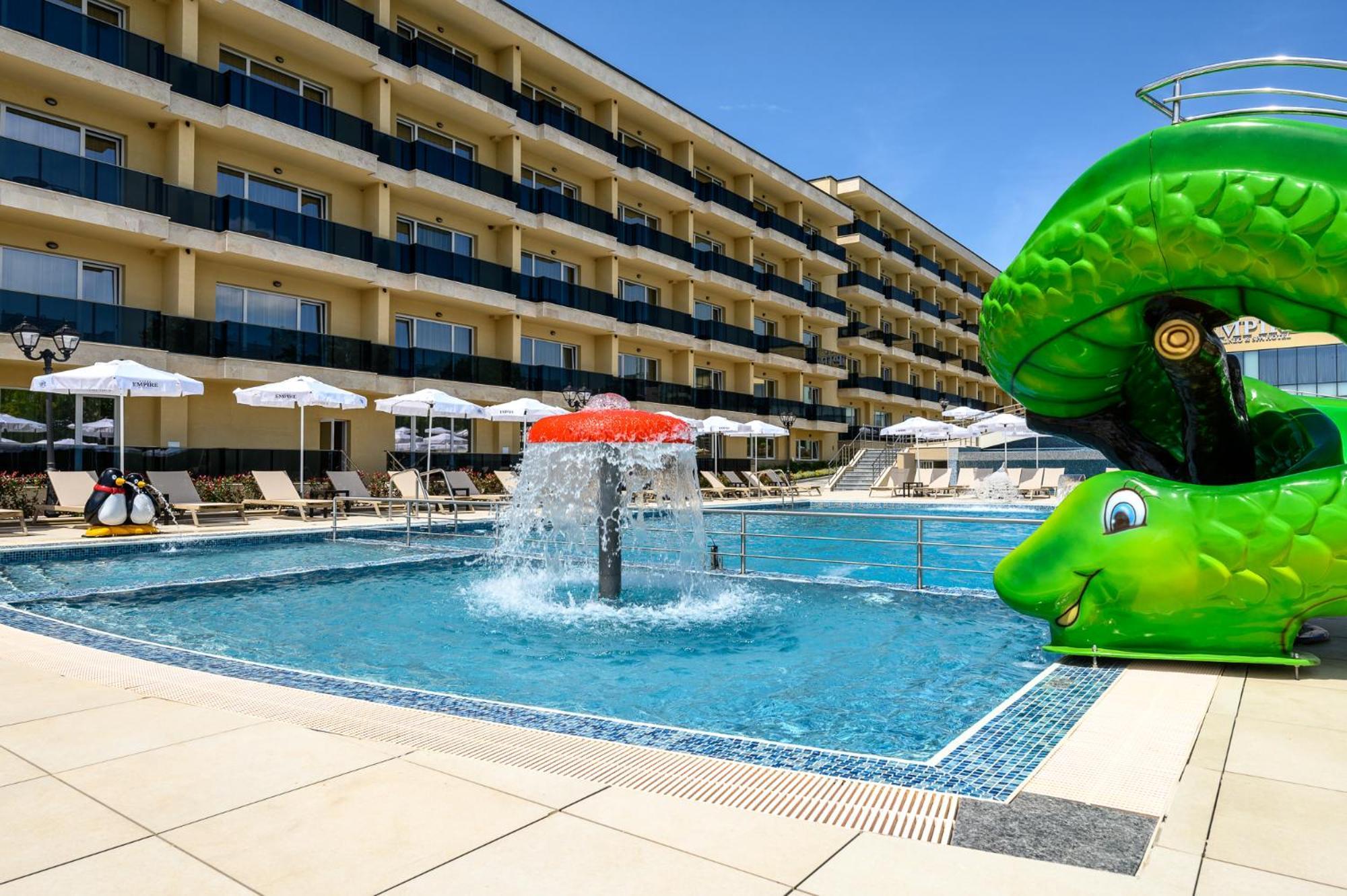 Empire Balneo & Spa Hotel 希萨里亚 外观 照片